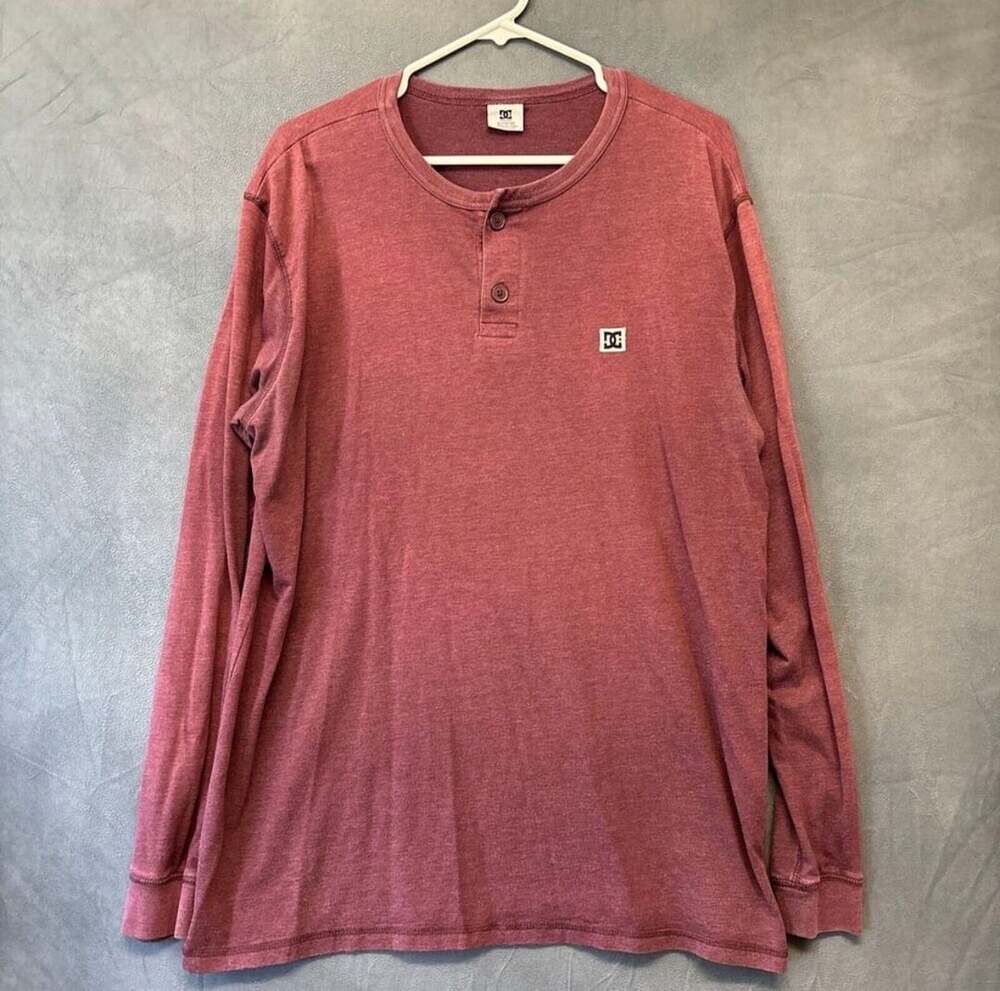 DC Long Sleeve Henley Size XL Burgundy Skater Streetwear